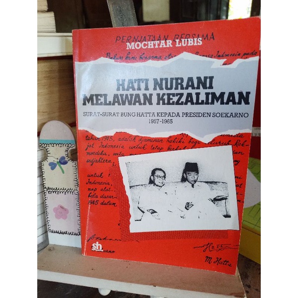 Hati Nurani Melawan Kezaliman. Mochtar Lubis