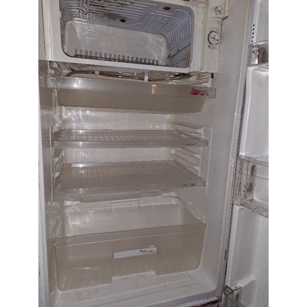 Chiller/rak ikan  bekas kulkas merk Mitsubishi 1pintu