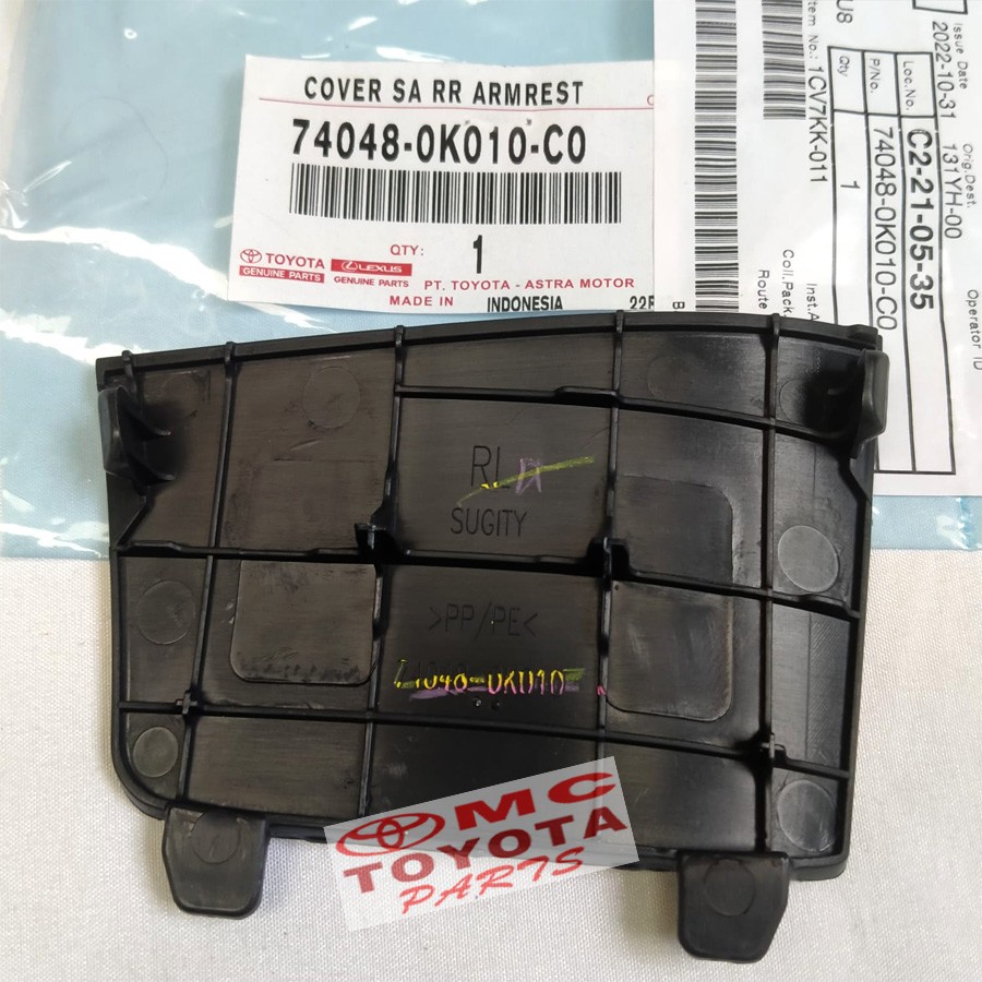 Cover Tutup Arm Rest Armrest Tengah Kiri Innova Reborn 74048-0K010-C0