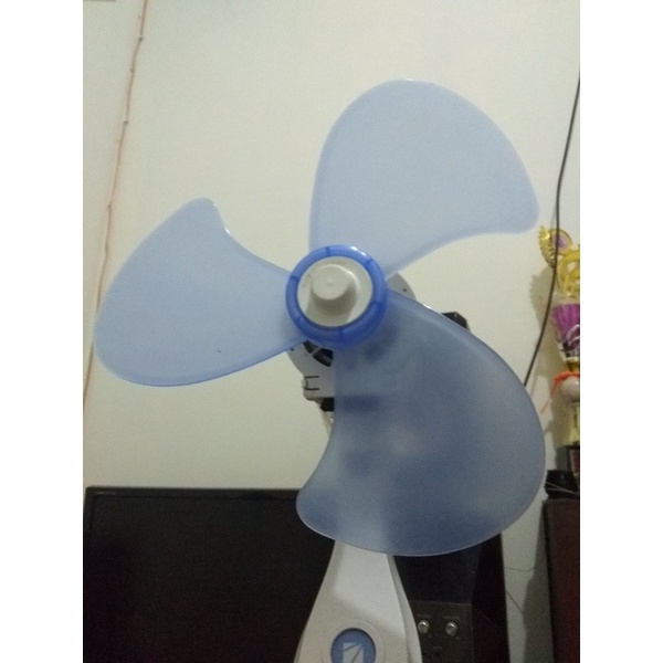 AKPA Baling-Baling Kipas Angin Cosmos 12-DGA 12 Inch inchi