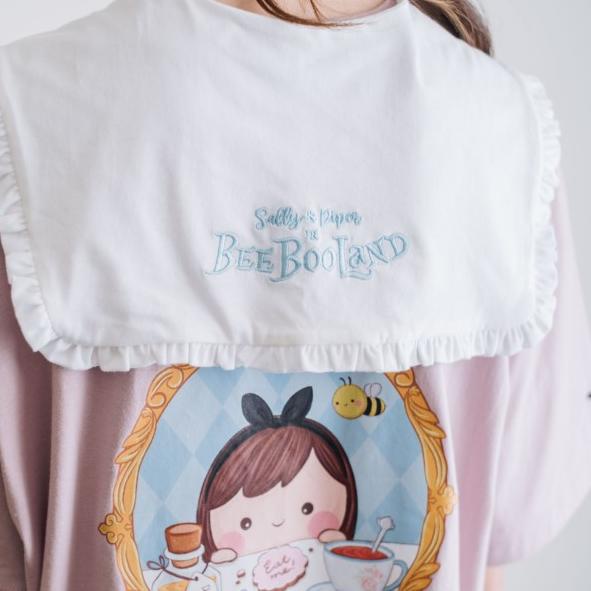 MERCHANDISE BEEBOOLAND / SALLY PIPER X THE OVERTEE - Bee Curious Key