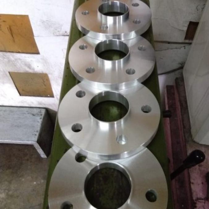 Spacer nok (spacer + center ring) bisa custom spicer nok atau spacer