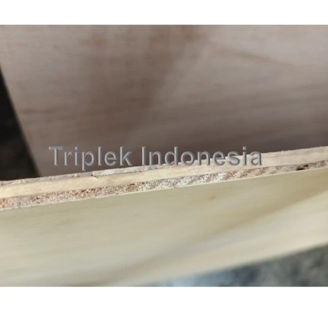 Triplek MC 9mm 122x244cm / Plywood Meranti Campur 9mm 4x8