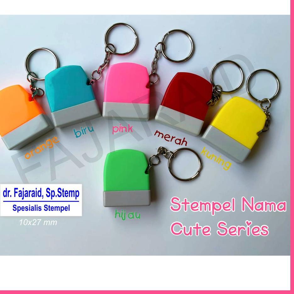 

PROMO MURAH STEMPEL NAMA DOKTER BIDAN PERAWAT APOTEKER NIP SIP SIPA NRG NO HP JABATAN 10X27mm CUTE SERIES PASTEL 850