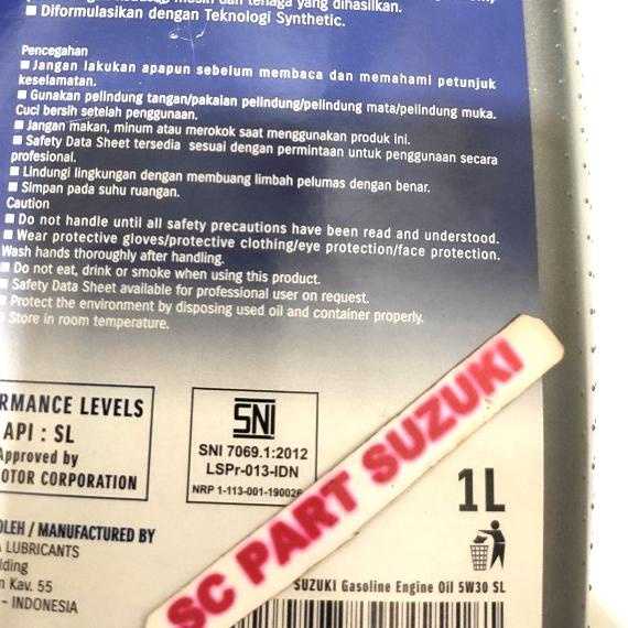 Oli suzuki sgo mesin 5W/30.
