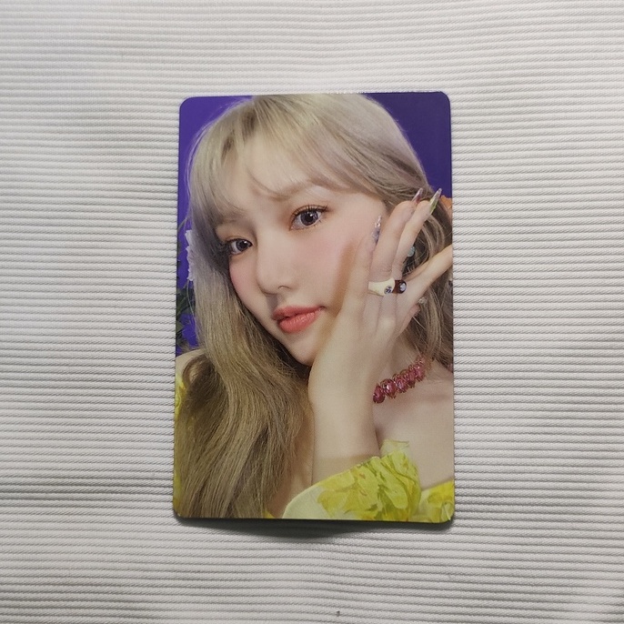 [READY STOCK] YERIN FIRST MINI ALBUM - ARIA / JUNG YERIN (Pegang Pipi) PHOTOCARD / Yerin 1st Mini al