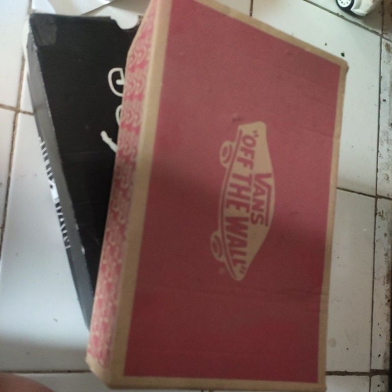 box/kardus kotak sepatu anak dan dewasa