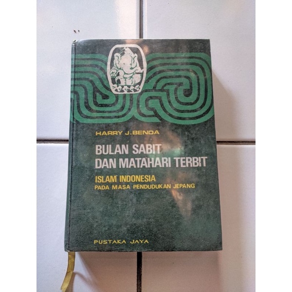 Hardcover Original Bulan Sabit Dan Matahari Terbit