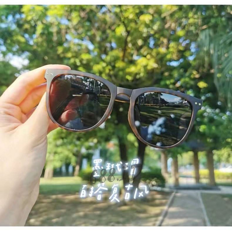 Kacamata Hitam Lipat Fashion Korea Sunglasses Anti-UV Wanita Pria Unisex Import KM 04