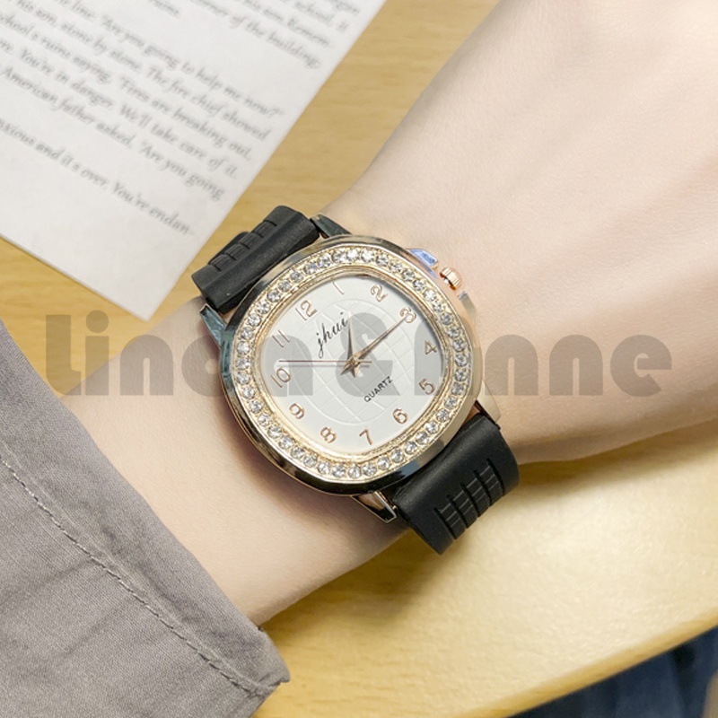 Jam Tangan Wanita Jhui Retro Casual Analog Aksen Berlian Imitasi Strap Silikon