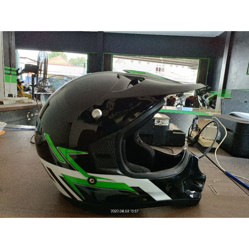Helm racing kawasaki