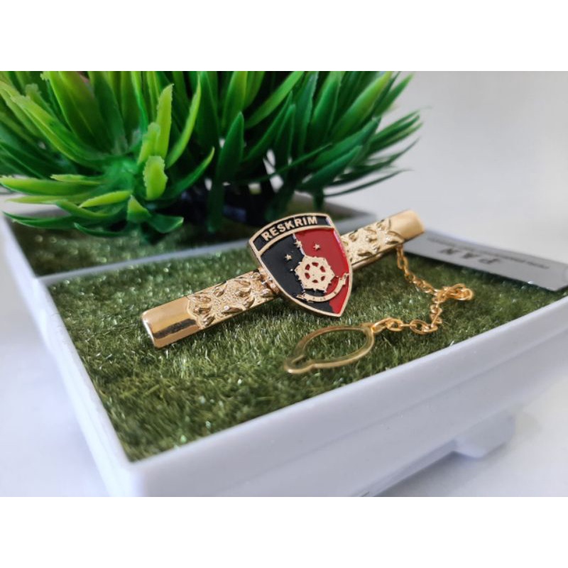 Jepitan Dasi Reskrim