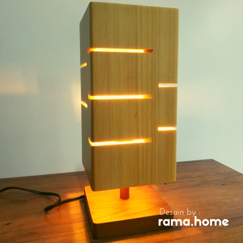 Lampu Tidur Kayu Unik / Lampu Meja Minimalis Kayu