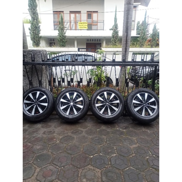 4 Velg R15 pcd 100+Ban 185/65 75% Harga yg tercantum untuk 4 buah (1 set) agya ayla jazz calya sigra civic city splash etios brio mobilio sirion picanto