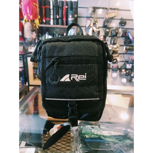 Tas Selempang Pria MERBABU X2 AREI OUTDOORGEAR - Travel Pouch Arei Pria MERBABU X2 - Tas Samping Pri