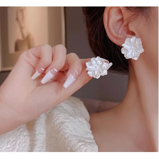 Anting bunga terbaru anting bunga putih