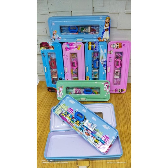 

Pencil case kaleng isi kode 6616 satuan OLS76