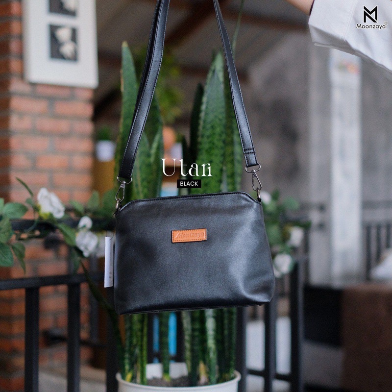 UTARI BAG BY MOONZAYA