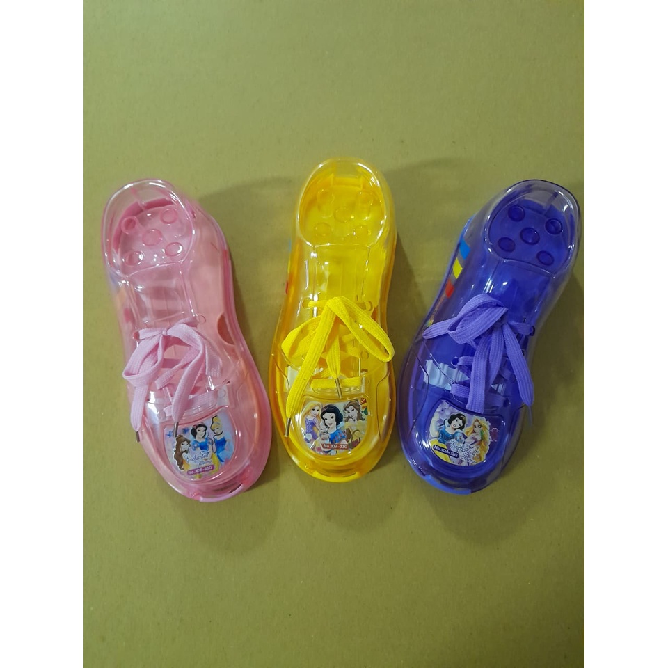 

KOTAK PENSIL SEPATU KARAKTER PRINCESS
