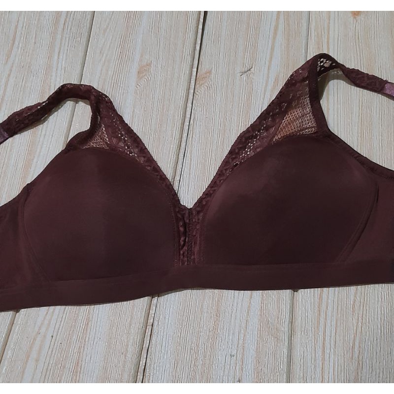 Bra import seksi