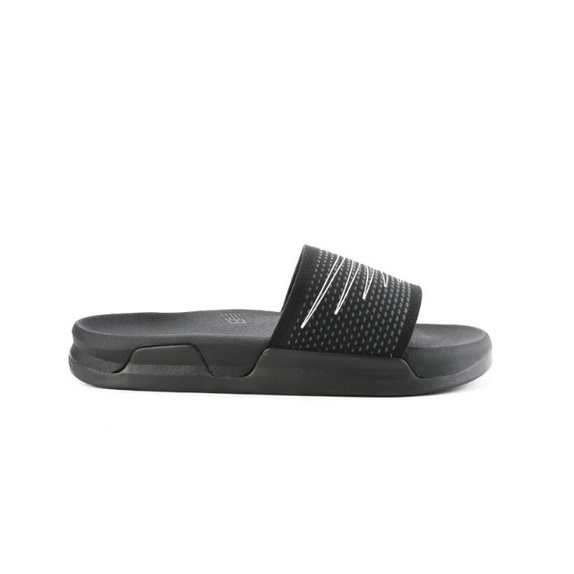 Sandal New Balance Zare