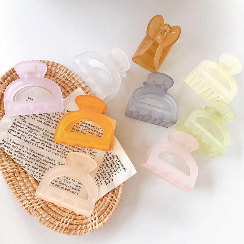 Korean Mini Hair Claw / jepitan rambut korea kecil poni / jepit rambut Doff Import Jedai Impor 3.5cm Jepit Rambut Salon Bolong Jepitan Poni Hair Claw Clips