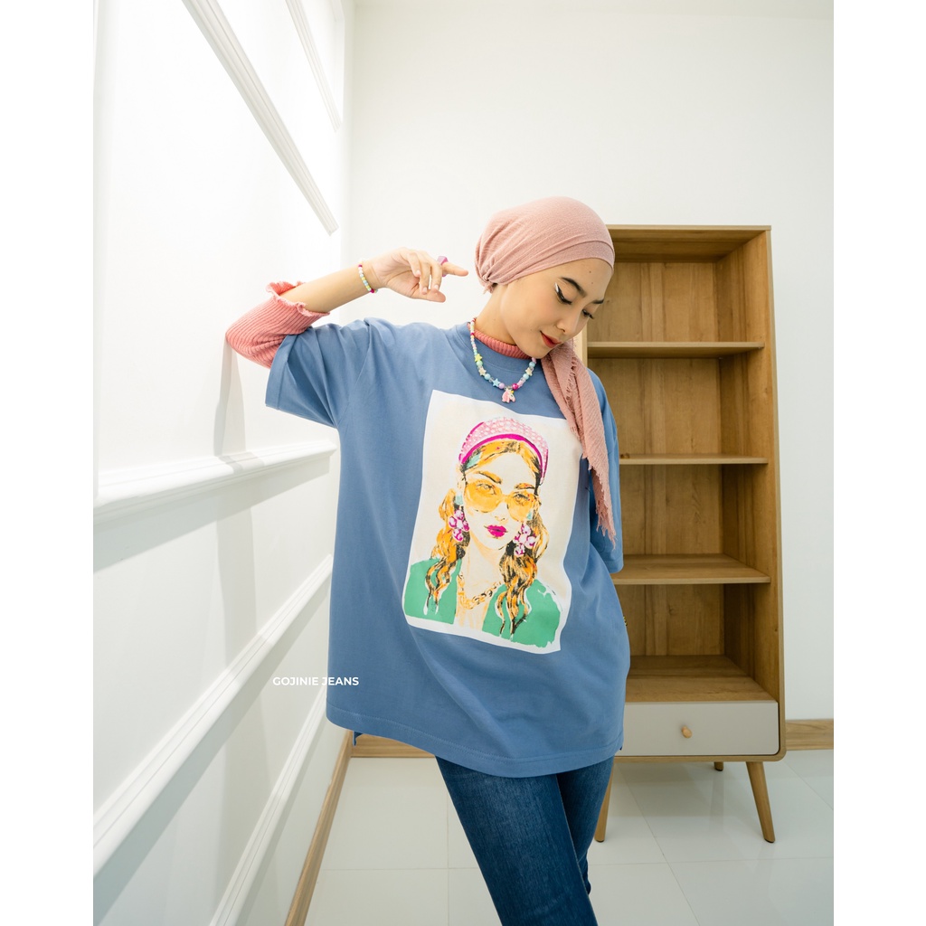 GOJINIEJEANS - T-SHIRT OVERSIZE SABLON CEWE BLUE DENIM