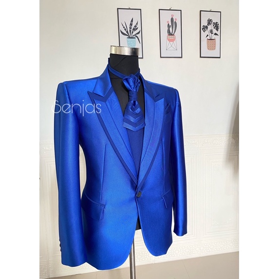 Jas woll biru elektrik