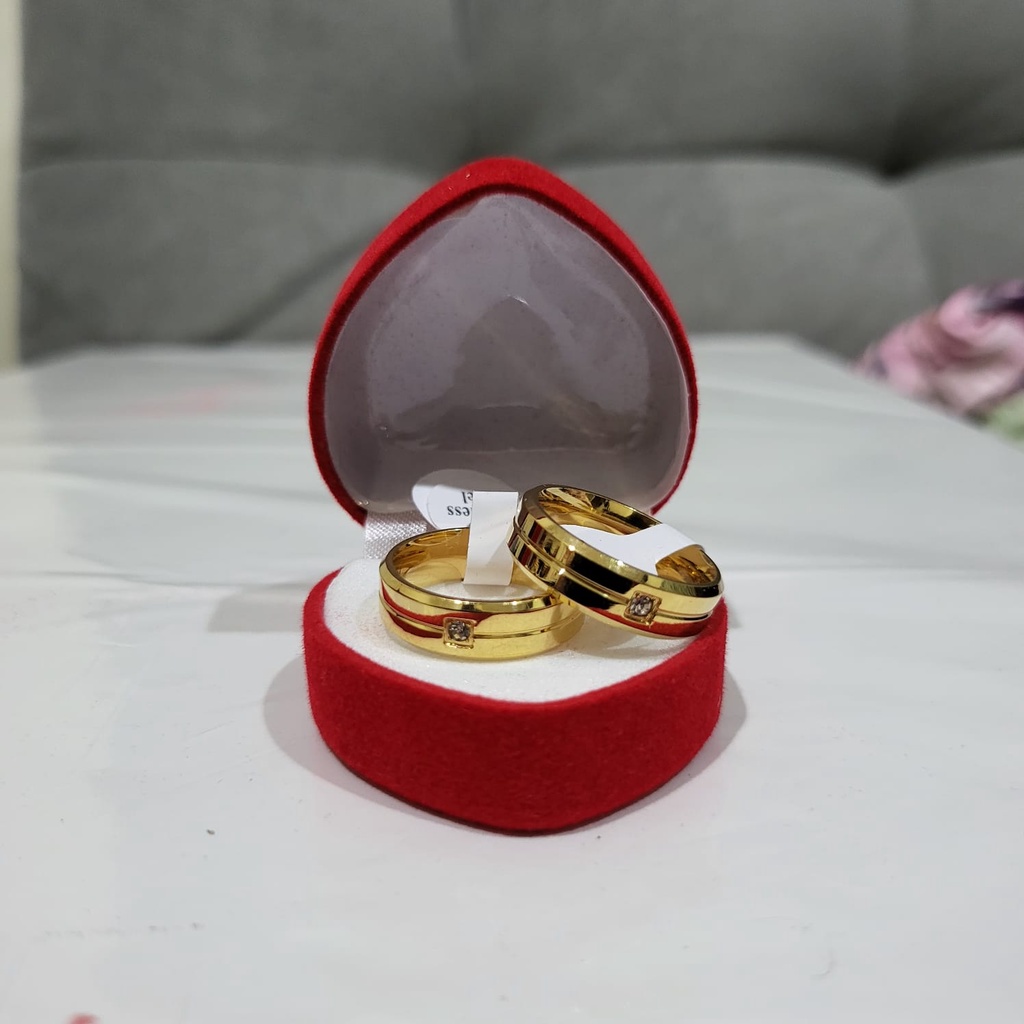 Cincin COUPLE  Titanium pasangan Udah Dapat 2 Pcs + Box Cincin, MATA BELAH TENGAH CC830/1 Stainless Steel Polos