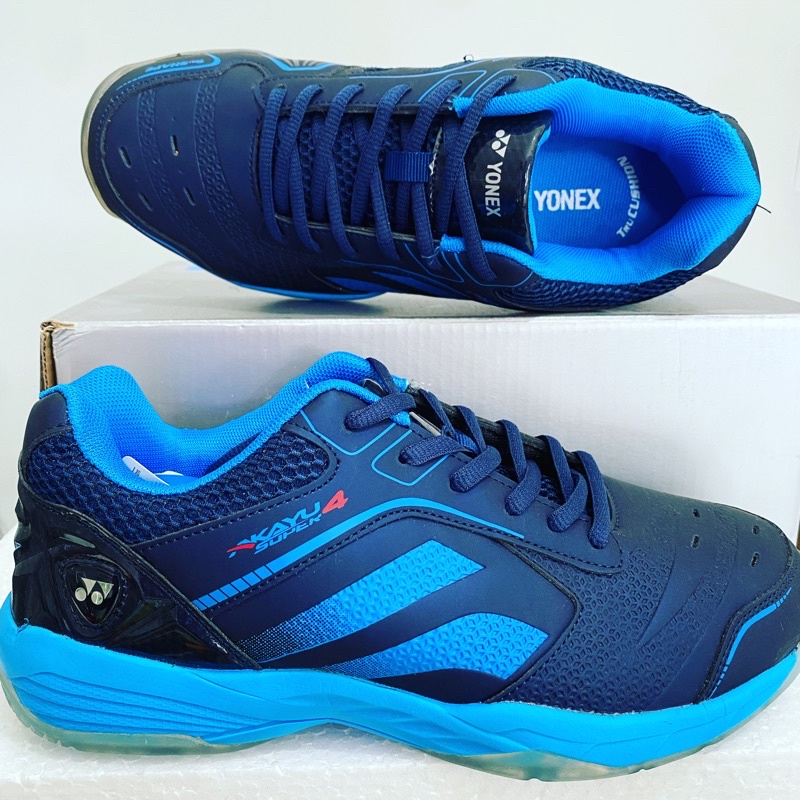 SEPATU YONEX AKAYU