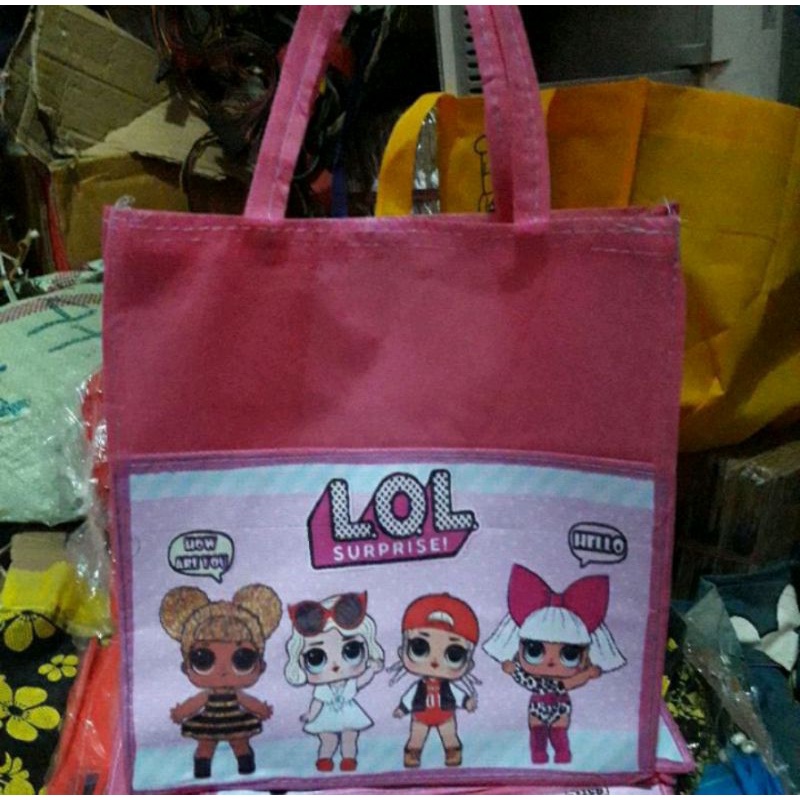 

Tas Ultah LOL ( 2 kantong)