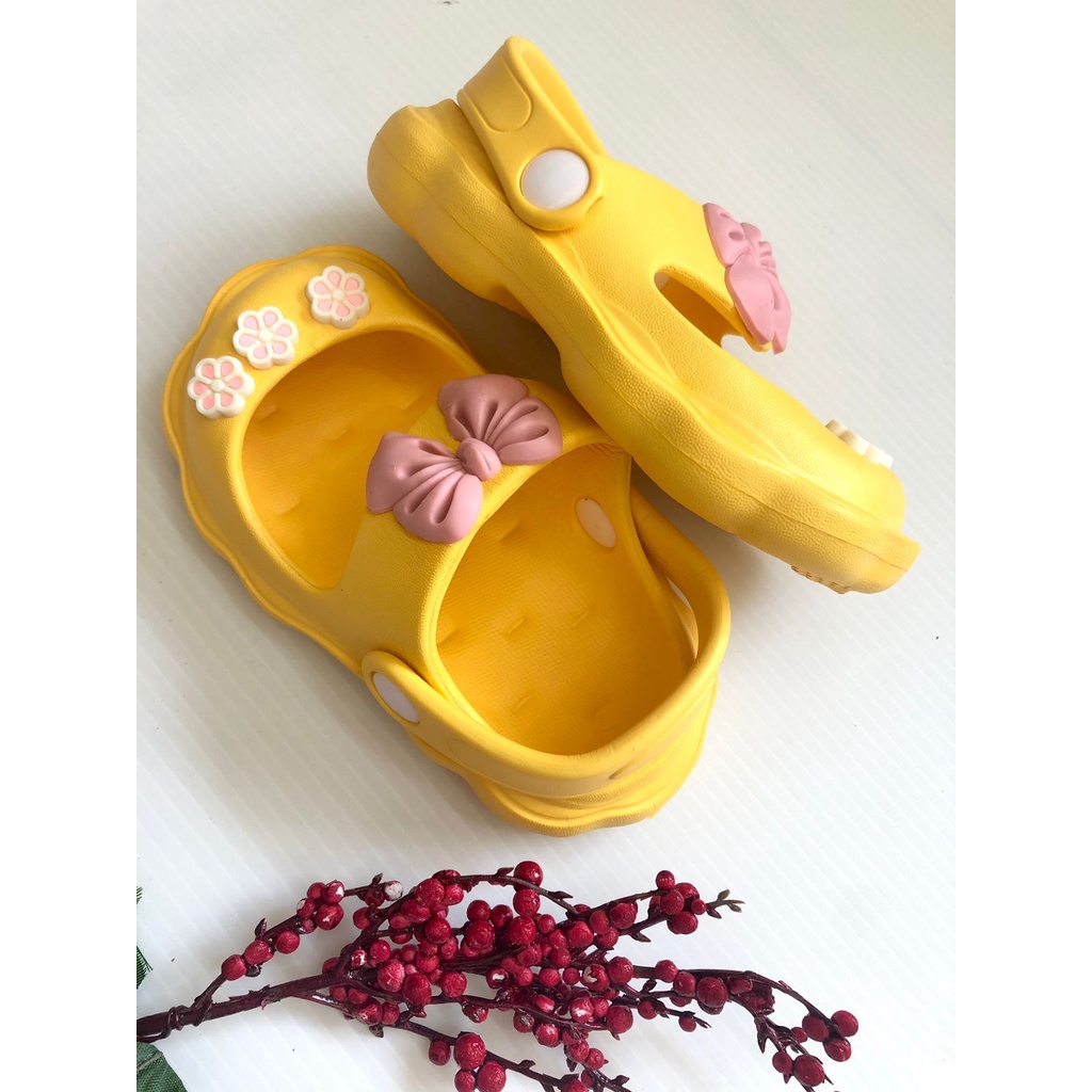 Sandal Anak Perempuan Import Usia 0 1 2 3 4 Tahun Pita Bunga Kecil