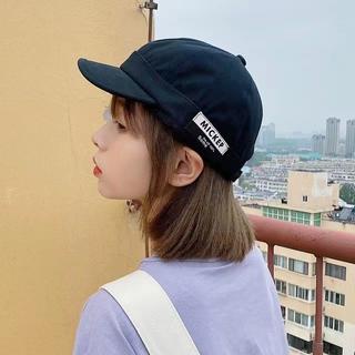 Topi Baseball Warna Solid Aksen label Alfabet Gaya vintage Untuk Pria Dan Wanita