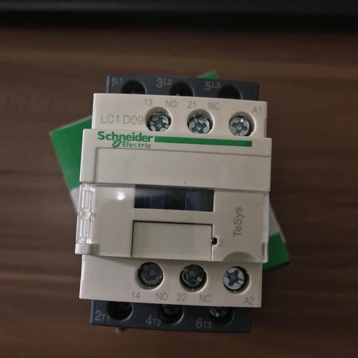 Komp Contactor Schneider Lc1D09 M7 / Kontaktor Schneider Lc1D09M7
