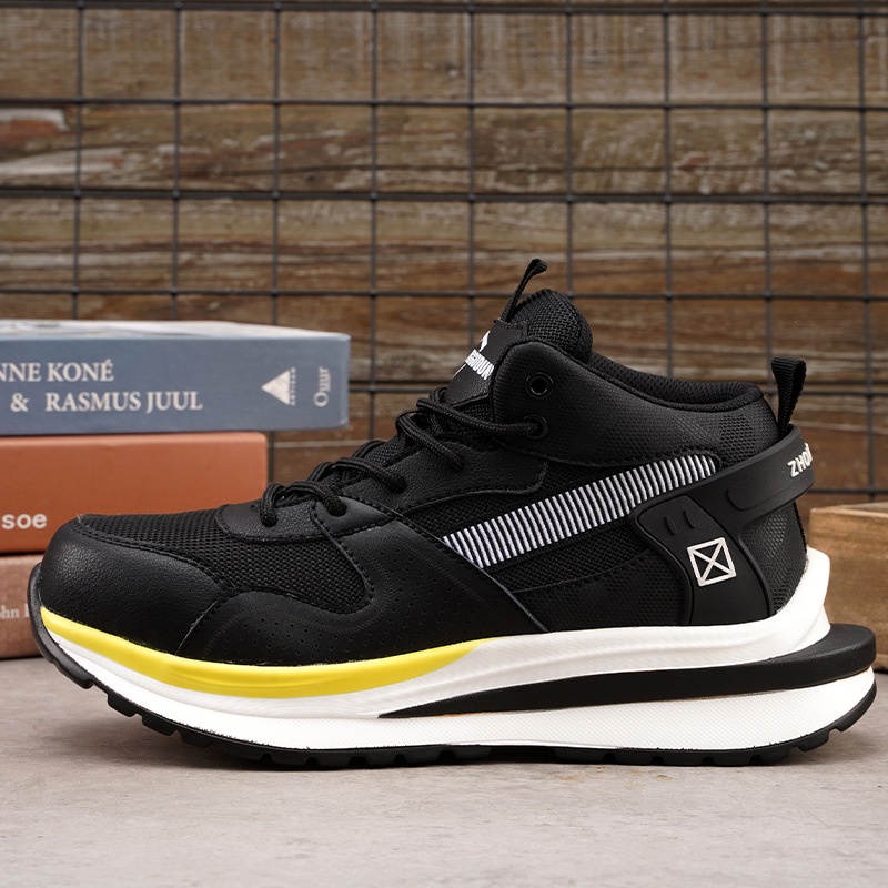 Sneakers sepatu Safety shoes Sporty import pria dan wanita ringan ujung di lapisi besi hitam dan coklat