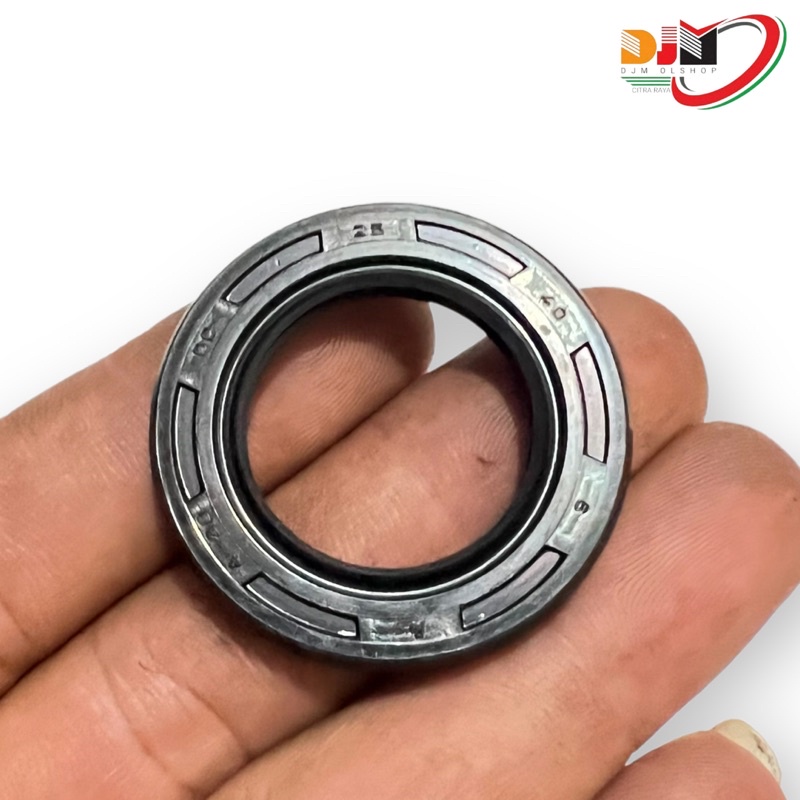 Seal Gear Belakang Satria Fu Smash Shogun 125  Original Suzuki SGP 09285-25008-000