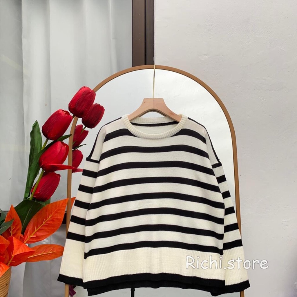 AMIRA SWEATER RAJUT MOTIF GARIS