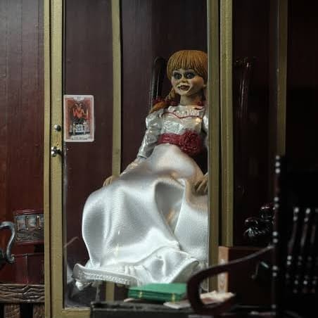 Neca Replica The Conjuring Universe Annabelle Comes Home Figure