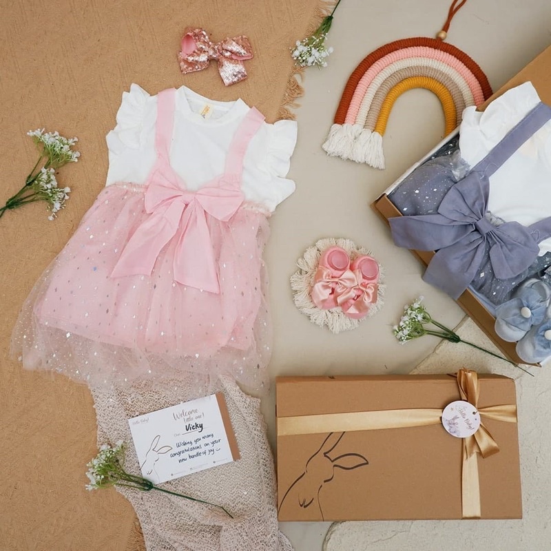 LIO036 Girls Baby Hampers 0-12 months/ Hampers bayi newborn/ Kado bayi/ baby girl gift set