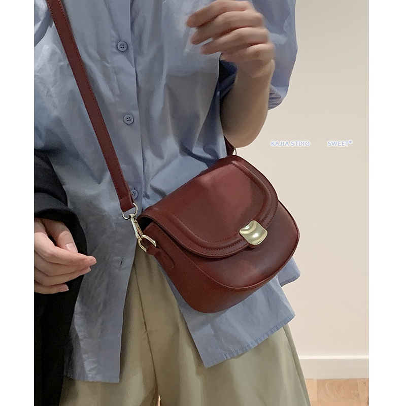 Suhao all-match ins messenger bag female 2022 new trendi fashion retro saddle bag niche tekstur tas bahu tunggal merah