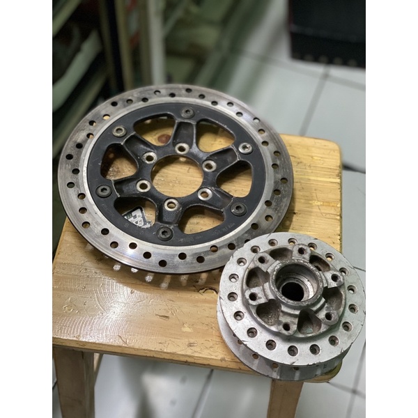 tromol depan tiger revo ori