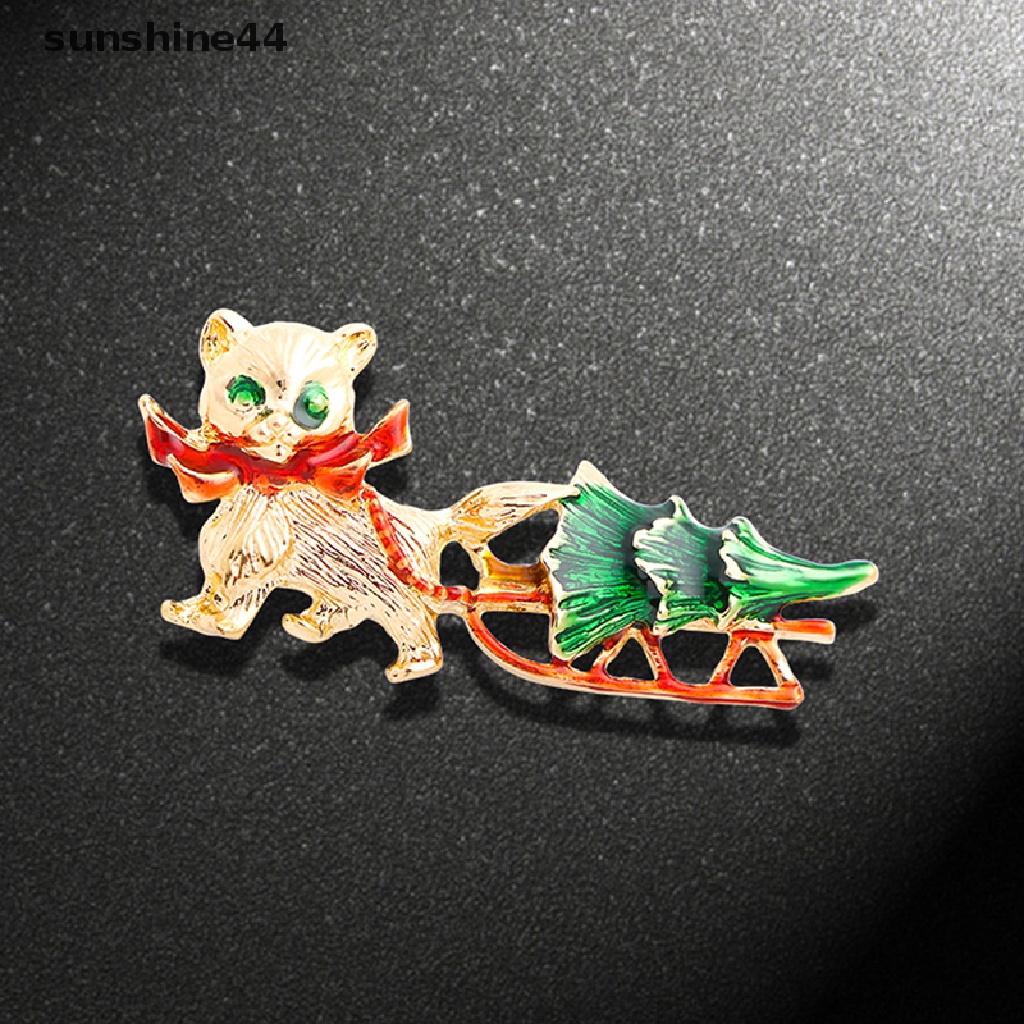 Bros Pin Enamel Desain Santa Flamingo Pohon Natal Snowman Snowflake Gaya Kasual Untuk Wanita