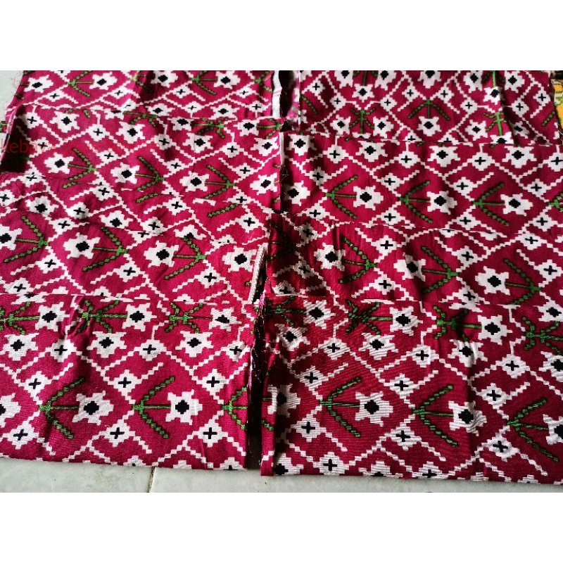 angkin cinde Kebaya Bludru