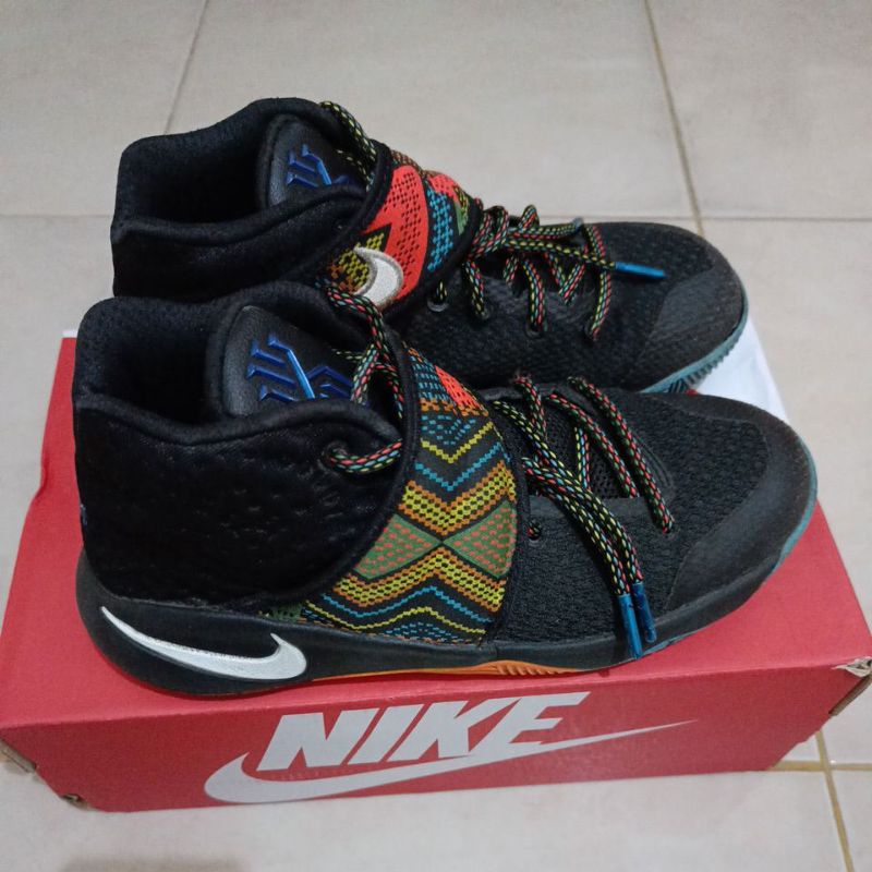 sepatu basket kyrie 2  BHM second size 37.5