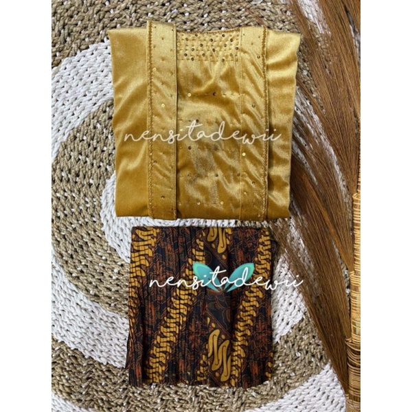 [1 SET] Kebaya Payet + Rok Plisket / Kd: DG03, Model Saskia