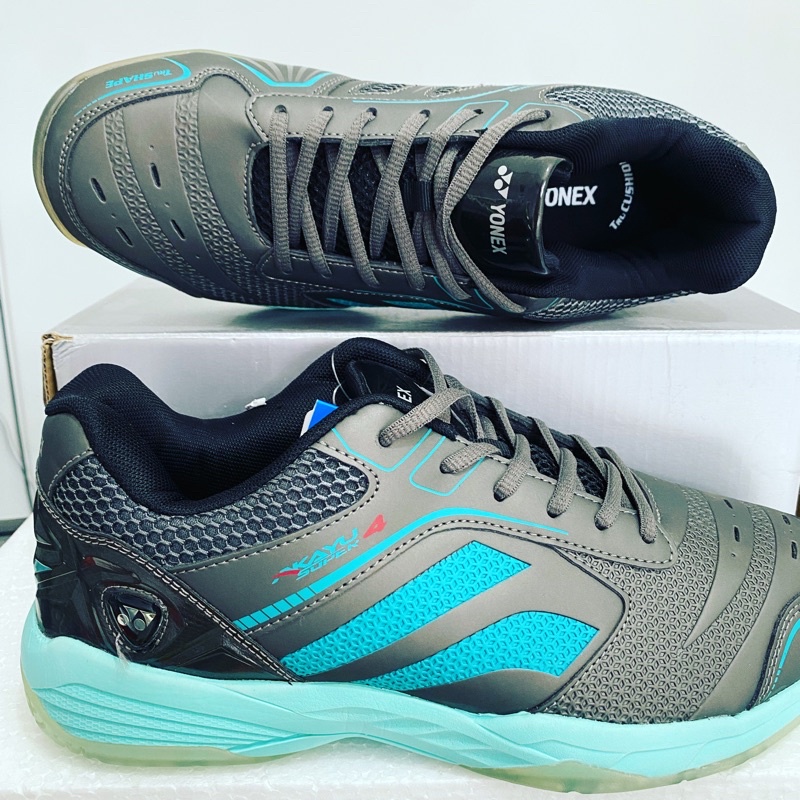SEPATU YONEX AKAYU