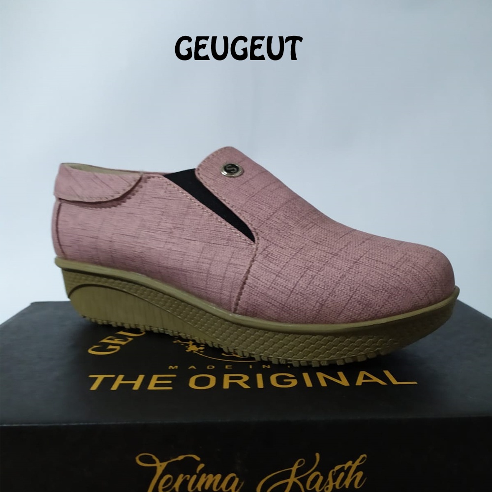 GEUGEUT Sepatu Wanita Flatshoes Terbaru Kekinian Kulit Sintetis Polos Bukan Import