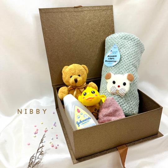 HAMPERS BABY Kado Lahiran Boneka Handuk Waslap Shampoo Bedak