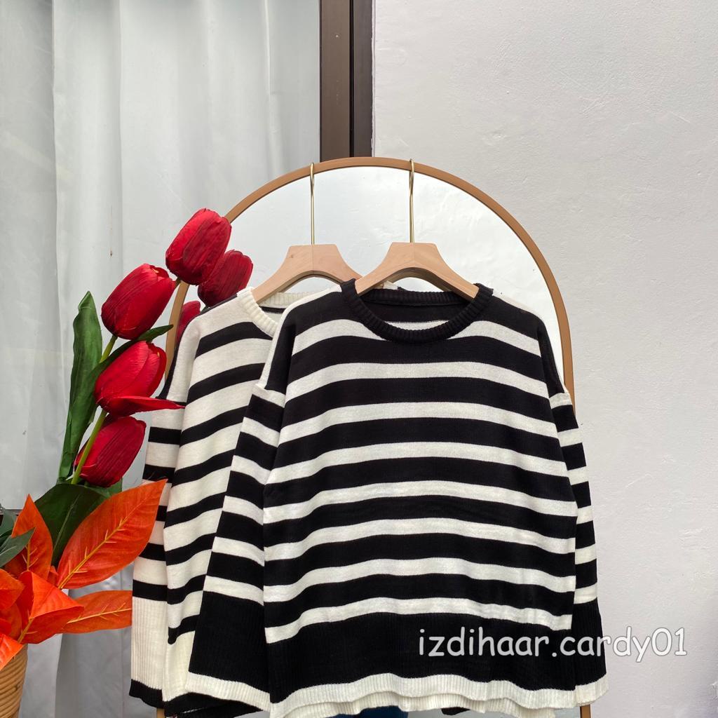 AMIRA SWEATER RAJUT OVERSIZE MOTIF GARIS