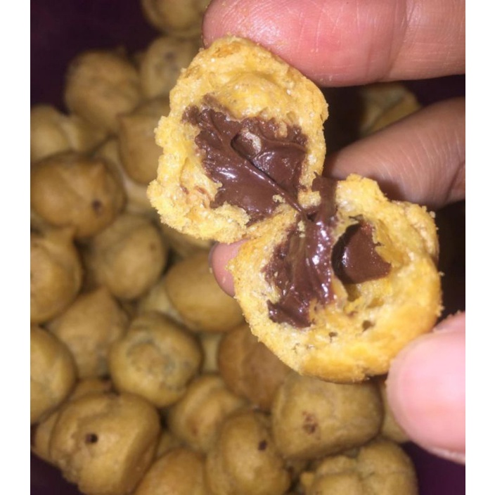 

soes kering coklat